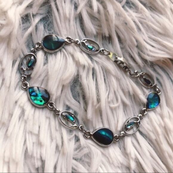 Vintage Y2K Dolphin Bracelet - Picture 2 of 5